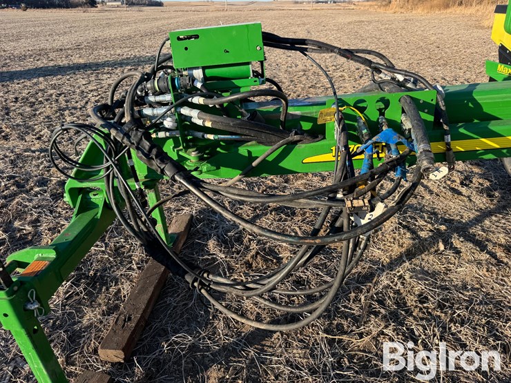 2011-john-deere-1770nt-image-11