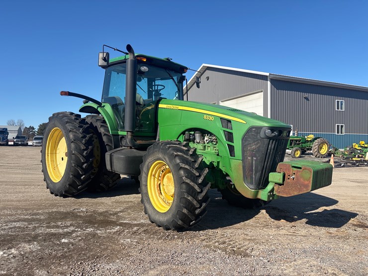 john-deere-8330-image-7