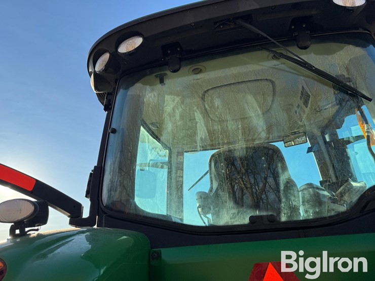 2010-john-deere-8225r-image-17