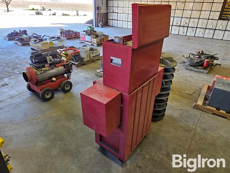 craftsman-steel-rolling-toolboxes-&-tools-image-5