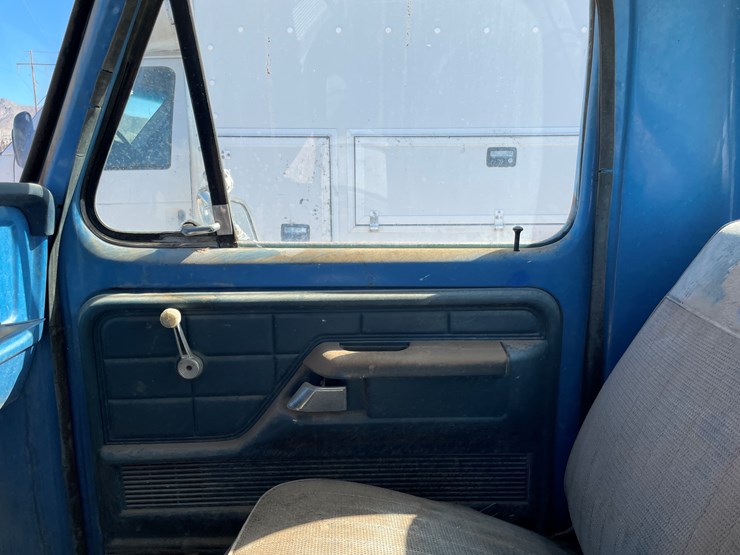 1975-ford-f250-image-32