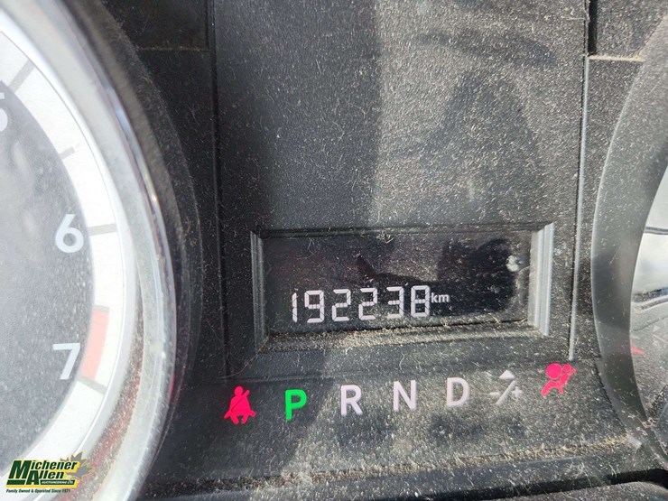 2015-dodge-grand-caravan-image-8