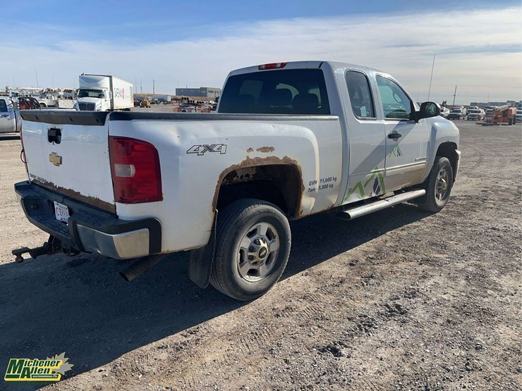 2012-chevrolet-silverado-2500hd-image-6