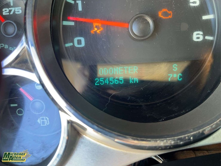 2014-gmc-sierra-3500hd-image-22