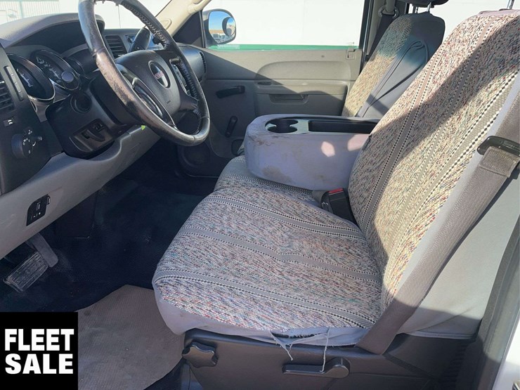 2013-gmc-sierra-2500hd-image-14