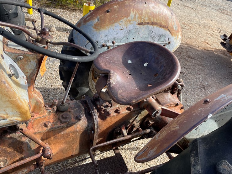 ford-tractor-image-12