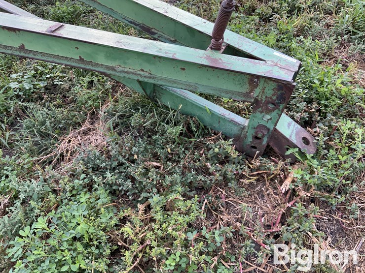 john-deere-100-image-12