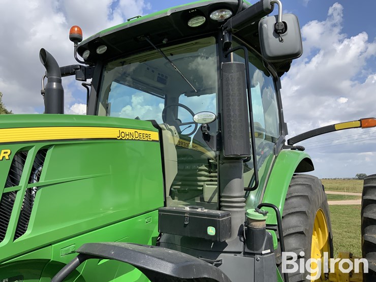 2015-john-deere-7230r-image-10
