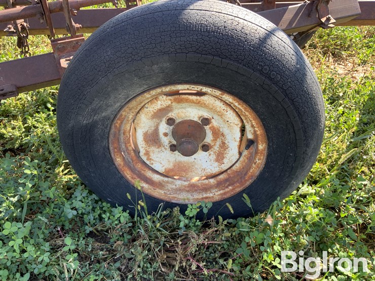 30’-5-section-folding-spiked-tooth-harrow-image-13