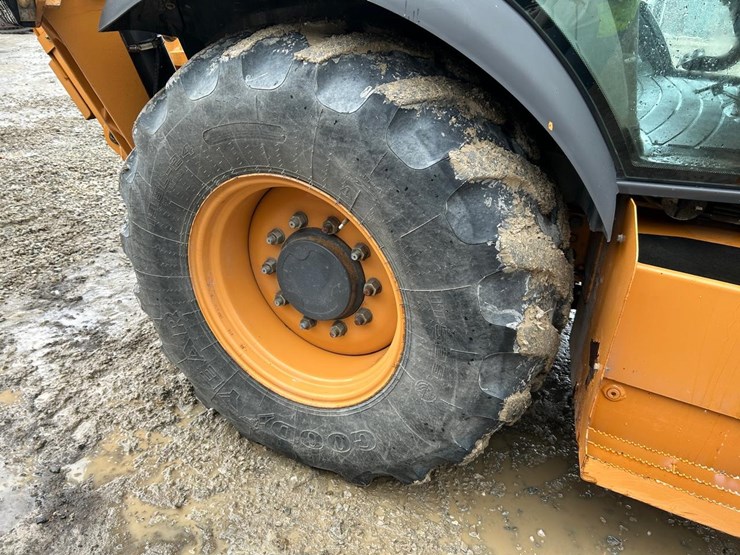 2016-case-580n-image-12