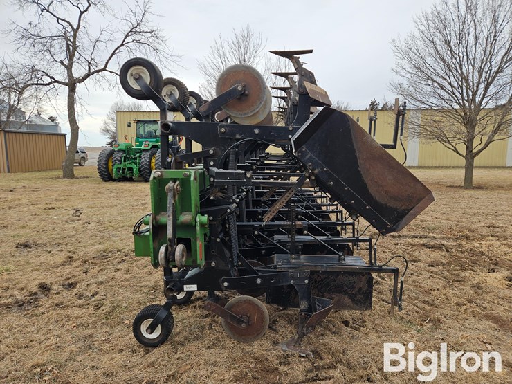 b&h-16r30-cultivator-image-8
