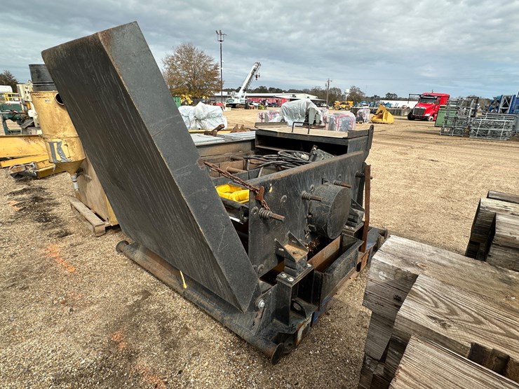 #3546-•-shaker-screen-image-6