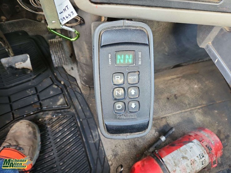 2009-international-workstar-7500-image-11