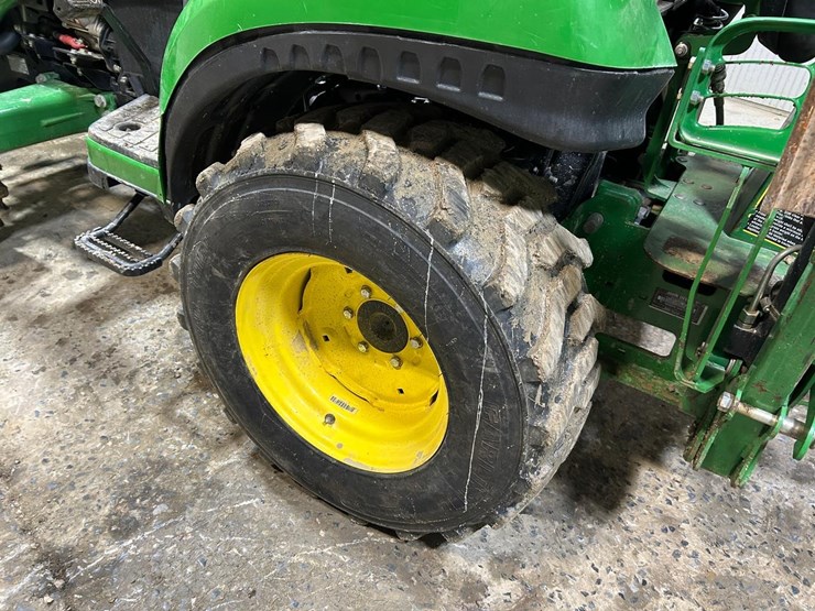 2025-deere-210le-image-20