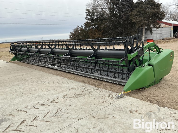 2013-john-deere-635fd-image-1