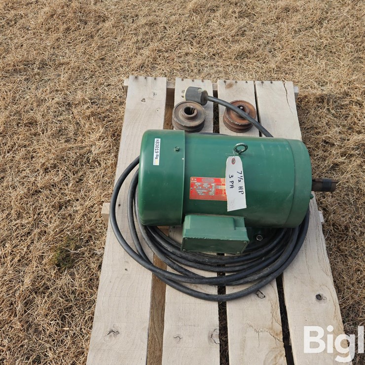 Dayton 7.5 HP 3-Phase Electric Motor