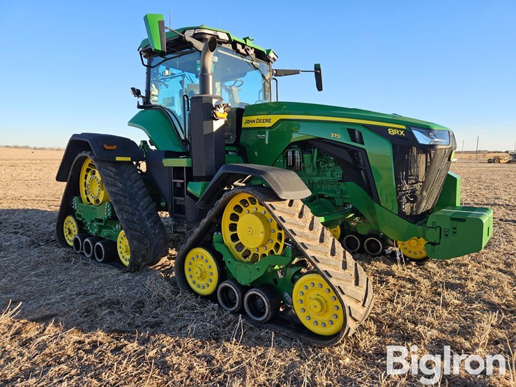 2021-john-deere-8rx-370-image-3