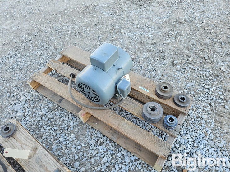 2-hp-electric-motor-image-1