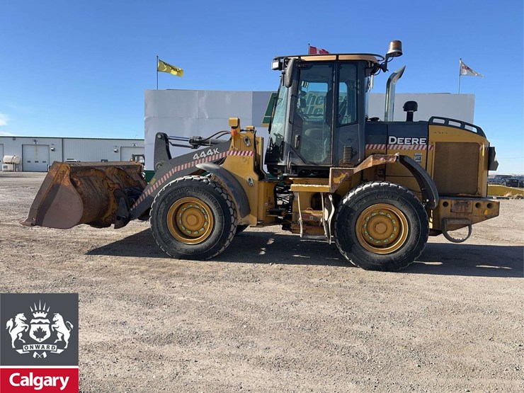 deere-444k-image-2