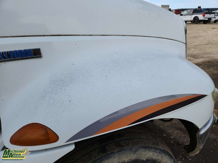 2008-international-durastar-4300-image-40