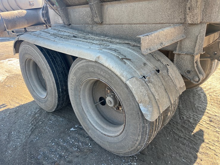 #4861-•-manure-tanker-image-11