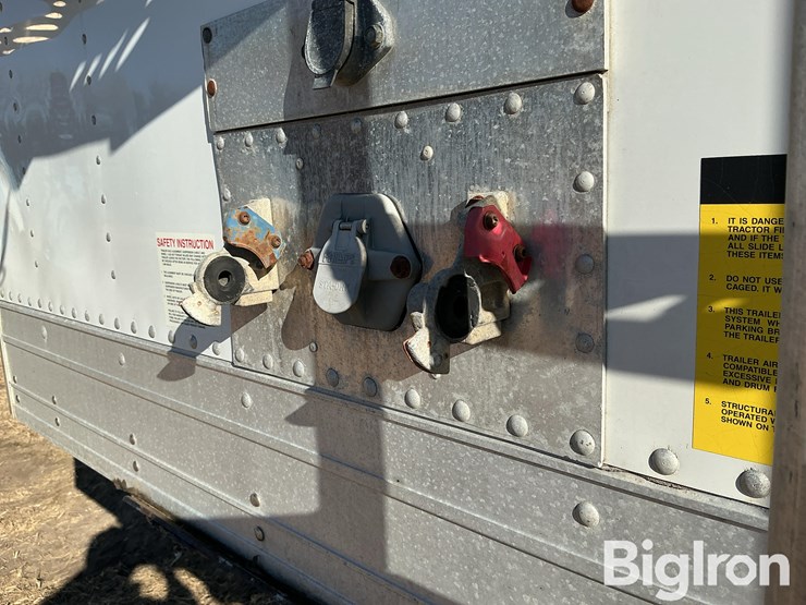 2015-stoughton-ahv-421t-ar-a-image-14