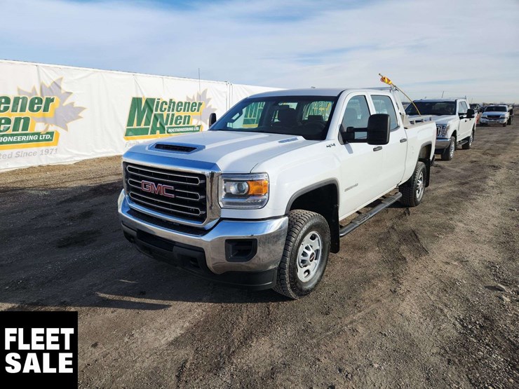 2018-gmc-sierra-2500hd-image-1