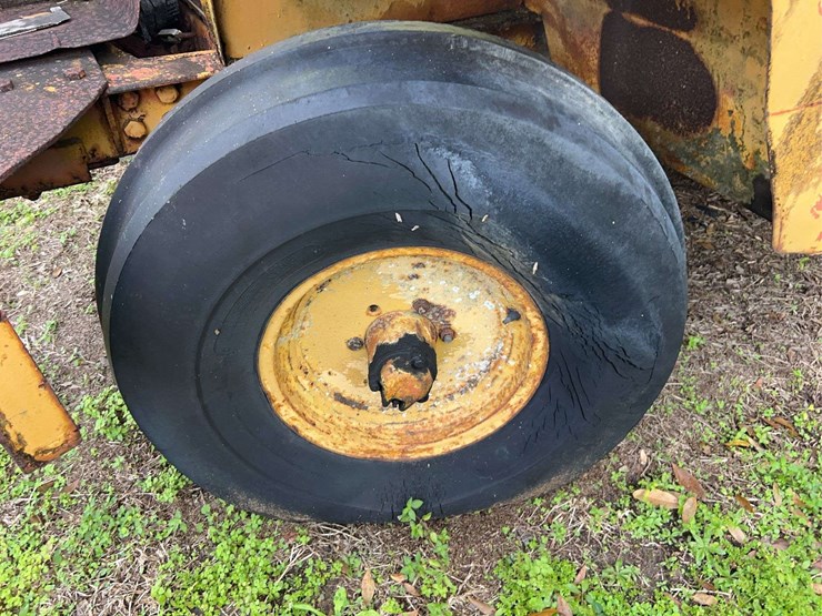 john-deere-840-image-10