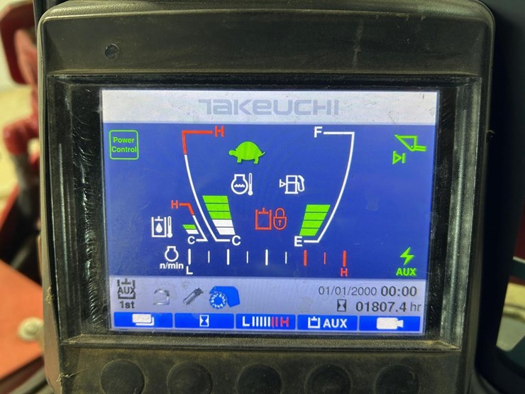 2018-takeuchi-tl10v2-image-21