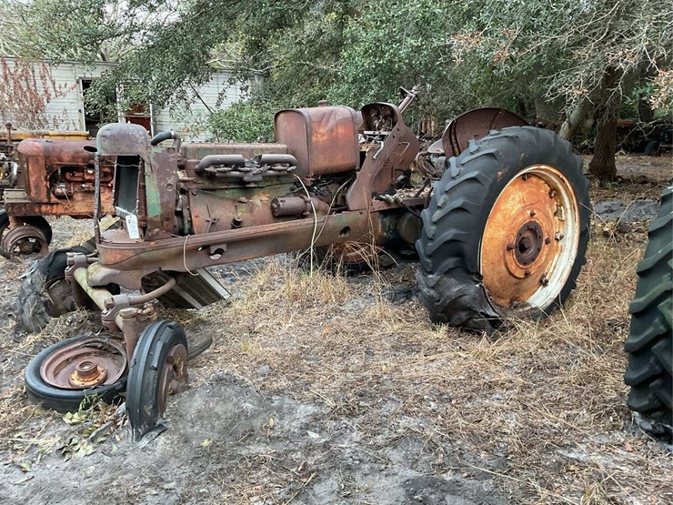 oliver-gas-tractor-image-1