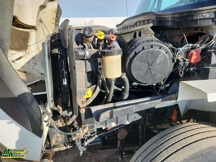 2012-international-workstar-7400-image-26