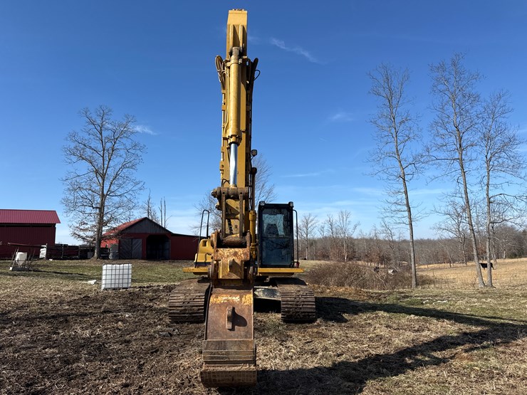 caterpillar-322-image-8