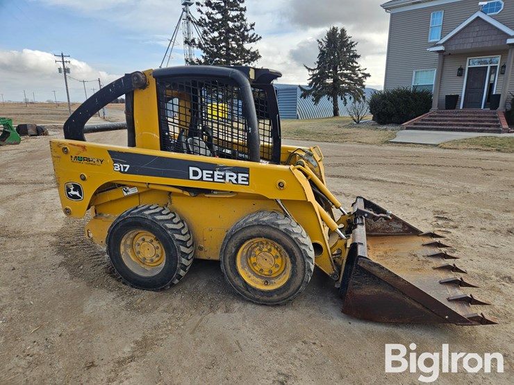 john-deere-317-image-4