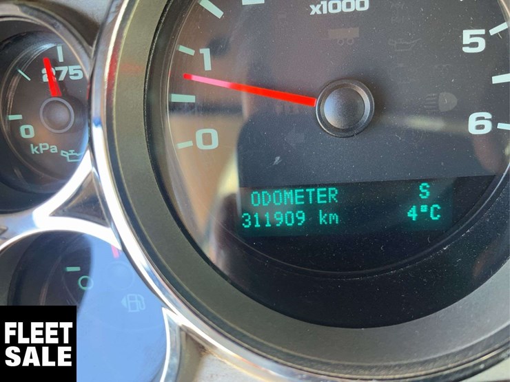 2013-gmc-sierra-2500hd-image-23