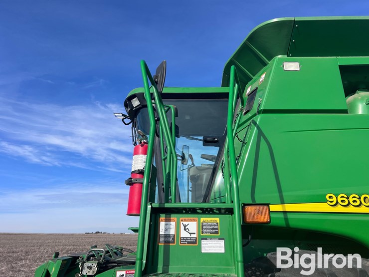 2005-john-deere-9660-sts-image-19
