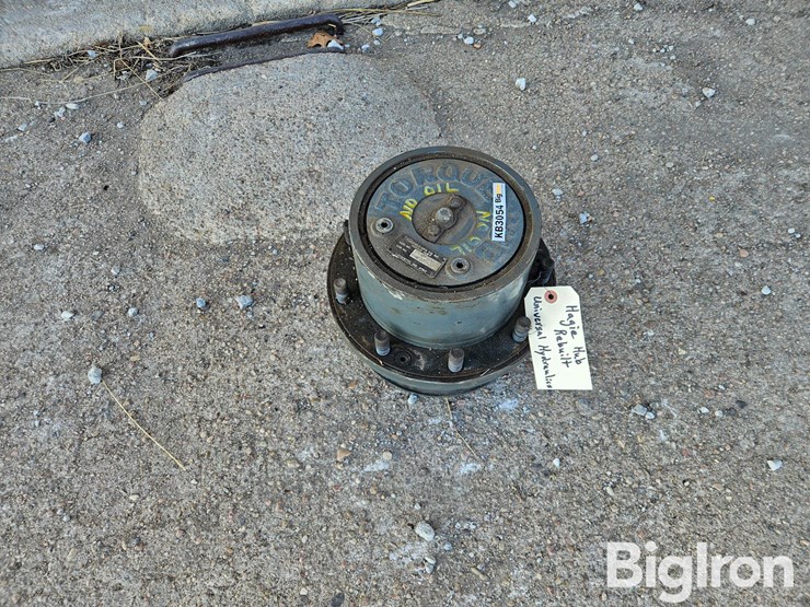 hagie-self-propelled-sprayer-hub-image-2