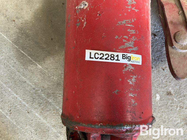 knuse-silage-wagon-cylinder-&-latch-image-12