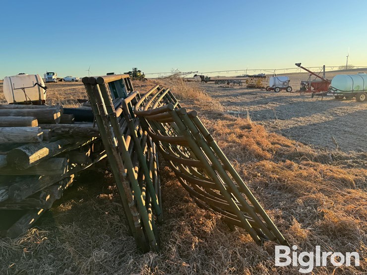 livestock-panels-&-gate-image-5
