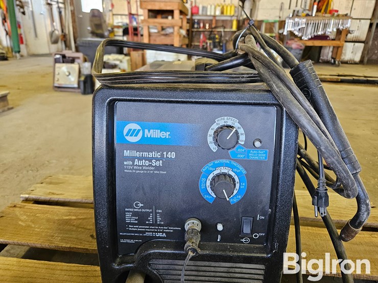millermatic-autoset-140-wire-welder-image-12