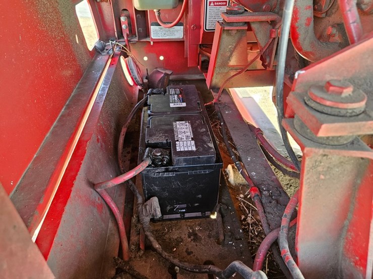 case-ih-8830-image-31
