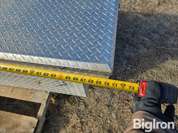 aluminum-pickup-box-toolbox-image-12