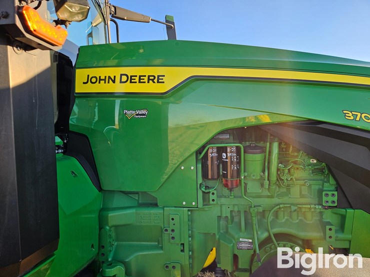 2021-john-deere-8rx-370-image-18