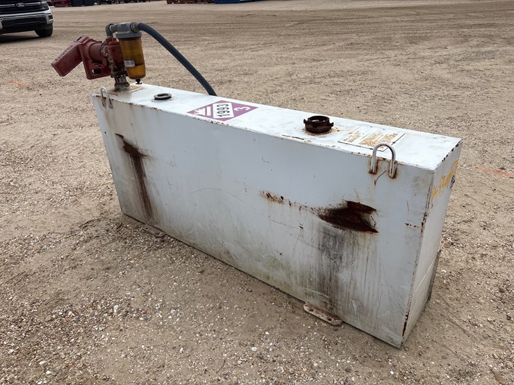 #1640-•-fuel-tank-for-pickup-image-2