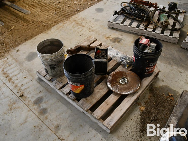 pallet-of-farm-support-image-7