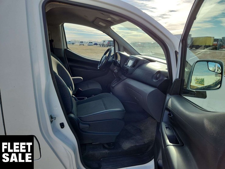 2018-nissan-nv200-image-28