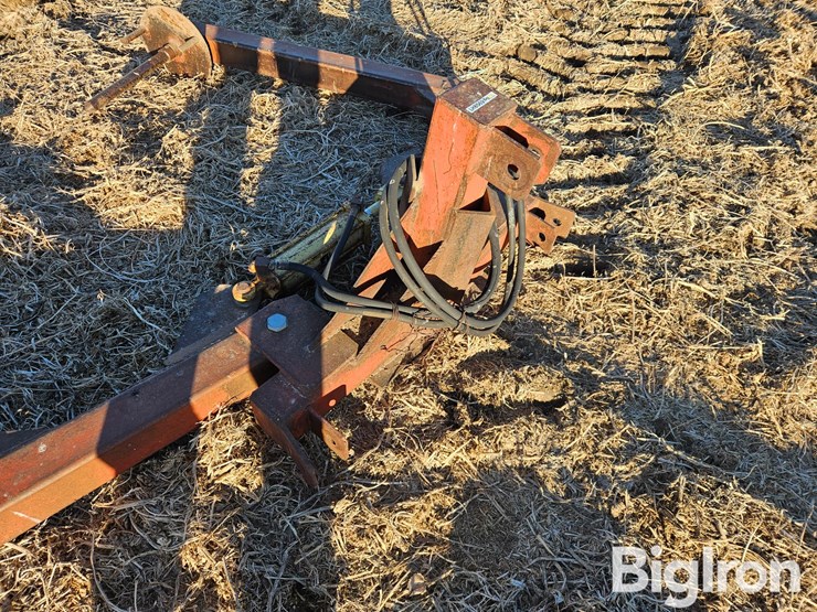 3-pt-round-bale-unroller-image-12