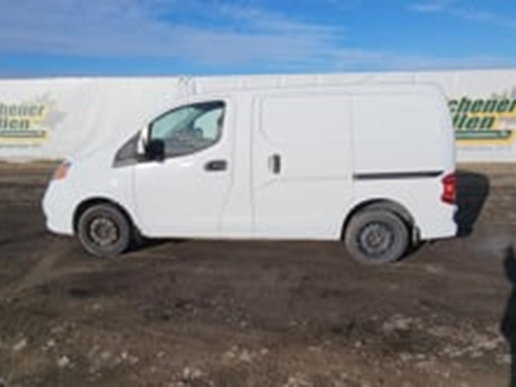 2018-nissan-nv200-image-5