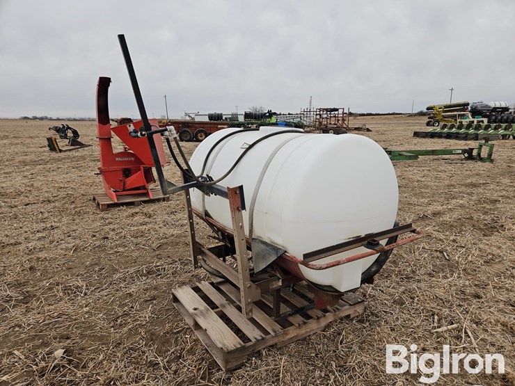 300-gallon-3-pt-sprayer-image-5