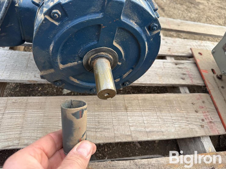 7.5-&-9-hp-electric-motors-image-11