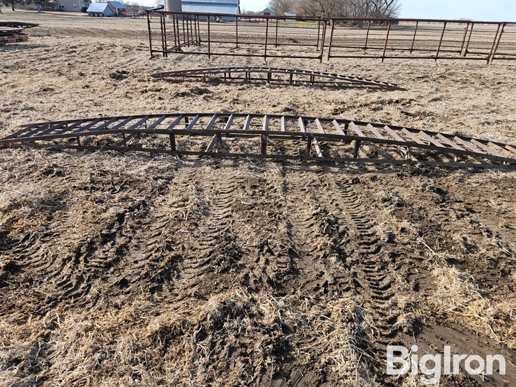 25'-steel-pivot-bridge-image-8